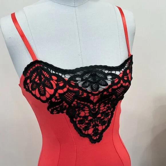 Dress - Picture 3 of 6